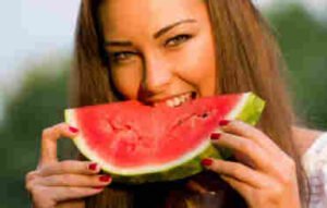 فوائد البطيخ للبشرة