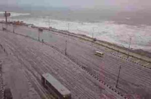 مصر تتعرض لموجة طقس شديدة البرودة وسط سقوط الثلوج