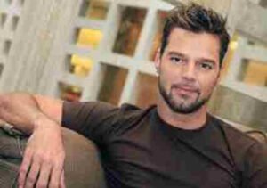 الفنان البورتريكي ريكي مارتن