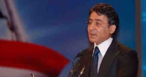 رجل الاعمال احمد عز خارج سباق البرلمان 2015