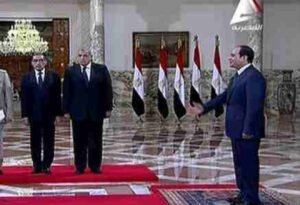 الوزراء الجدد يحلفون اليمين الدستورية امام الرئيس عبد الفتاح السيسي ورئيس الوزراء ابراهيم محلب