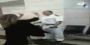 سيدة تعتدي بالضرب والسب علي ضابط شرطة سياحة بمطار القاهرة