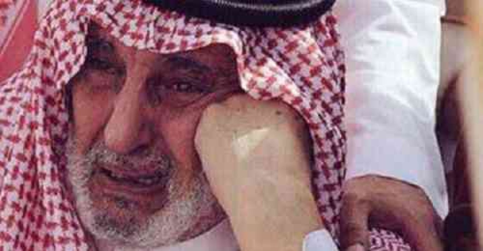 تفاصيل وسبب وفاة الامير بندر بن فيصل آل سعود