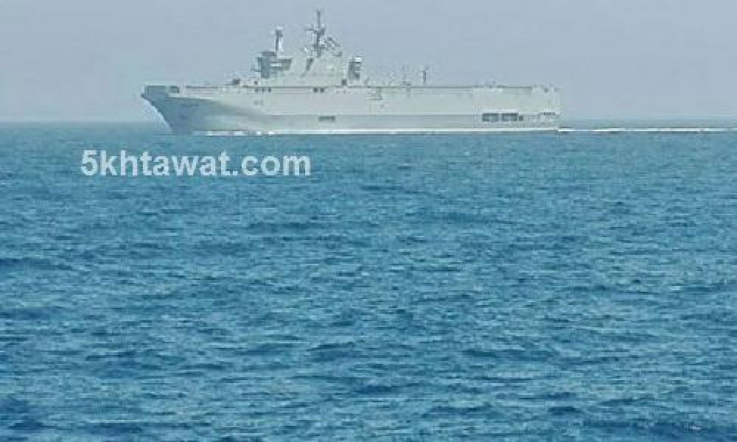 فيديو وصول ميسترال جمال عبدالناصر الاسكندرية وتفاصيل تسليح حاملة الطائرات المصرية